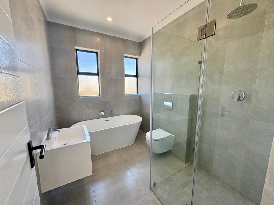 4 Bedroom Property for Sale in Sandown Western Cape